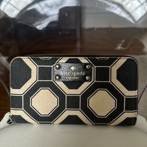 Kate Spade Geometric Wallet
